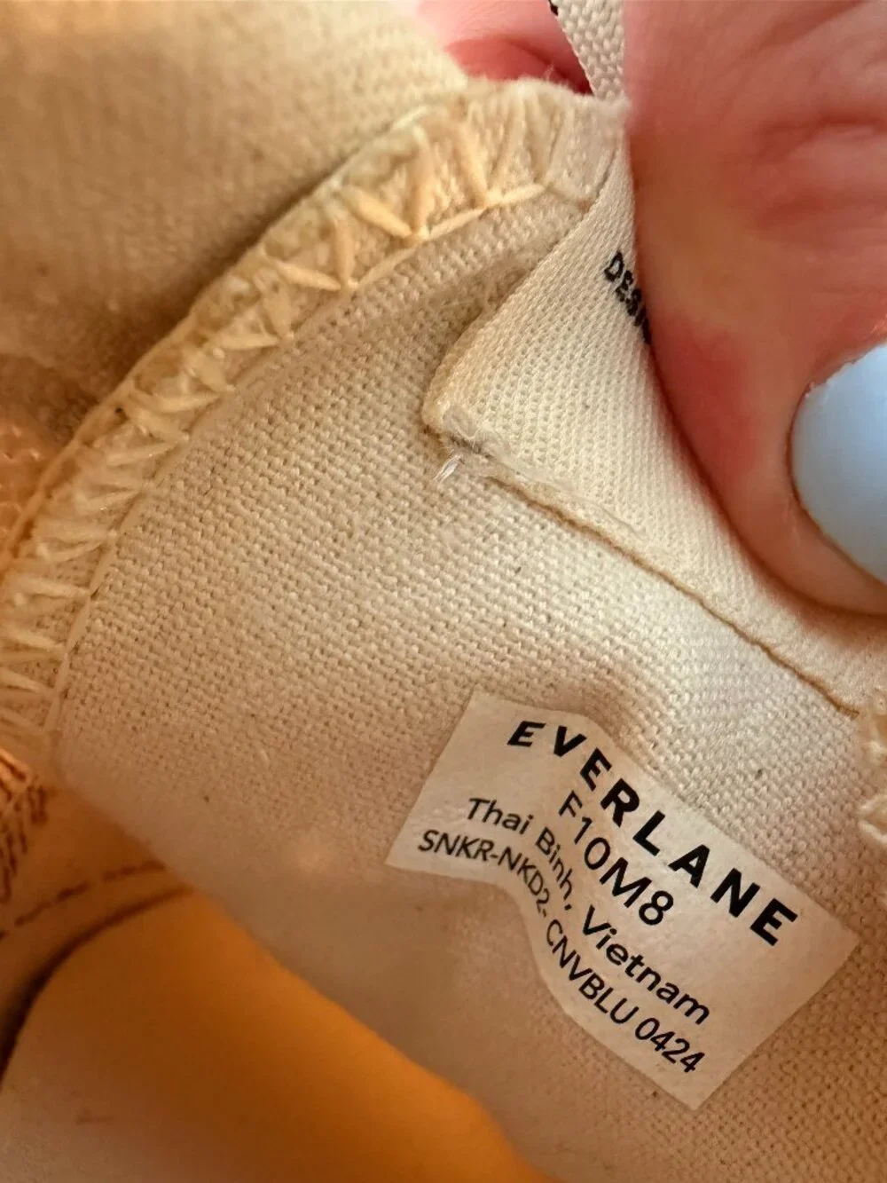 New/Never-Worn: The Tread-Bare Sneaker | Everlane (Women’s 10 / Men’s 8)